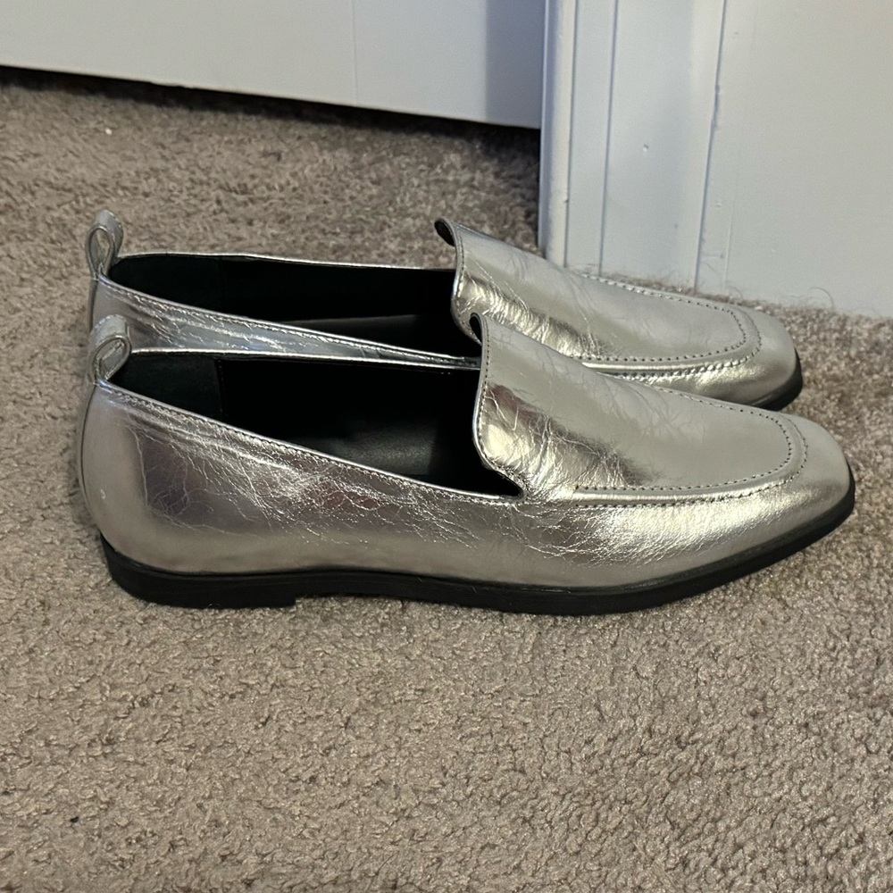 Cool Gianni Bini size 7 silver metallic slip on loafers NWOB